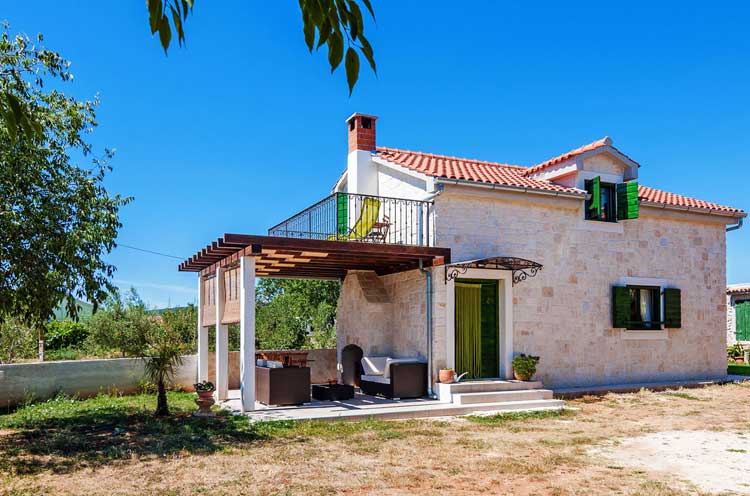 Holiday Home Rita front